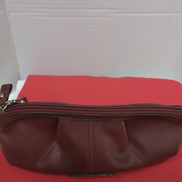 Relic Clutch / Wristlet Burgundy / Red brown coloring - Picture 8 of 9